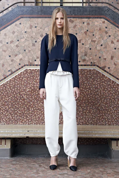 Look 32